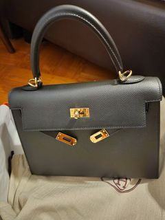 INSTOCK] Hermes Kelly 28 Sellier Vert Amande in Epsom GHW Stamp D, Luxury,  Bags & Wallets on Carousell