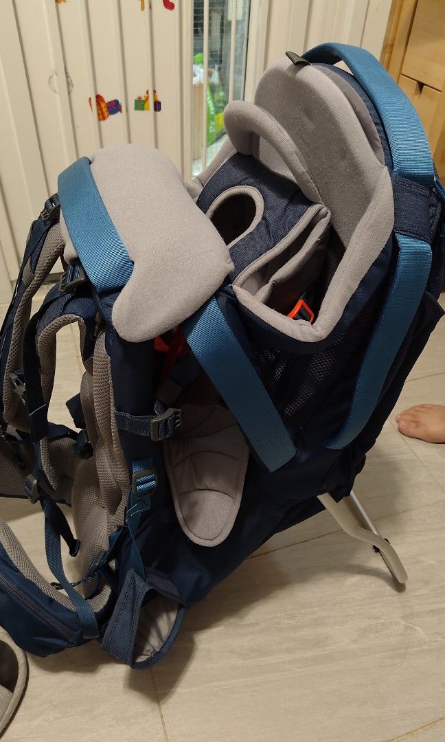 Roots mcmanus clearance child carrier