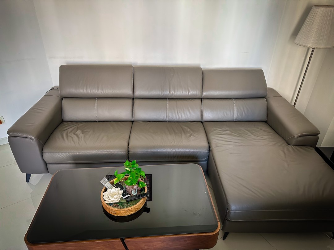 L Shape Sofa from Lorenzo. Genuine leather in very good condition