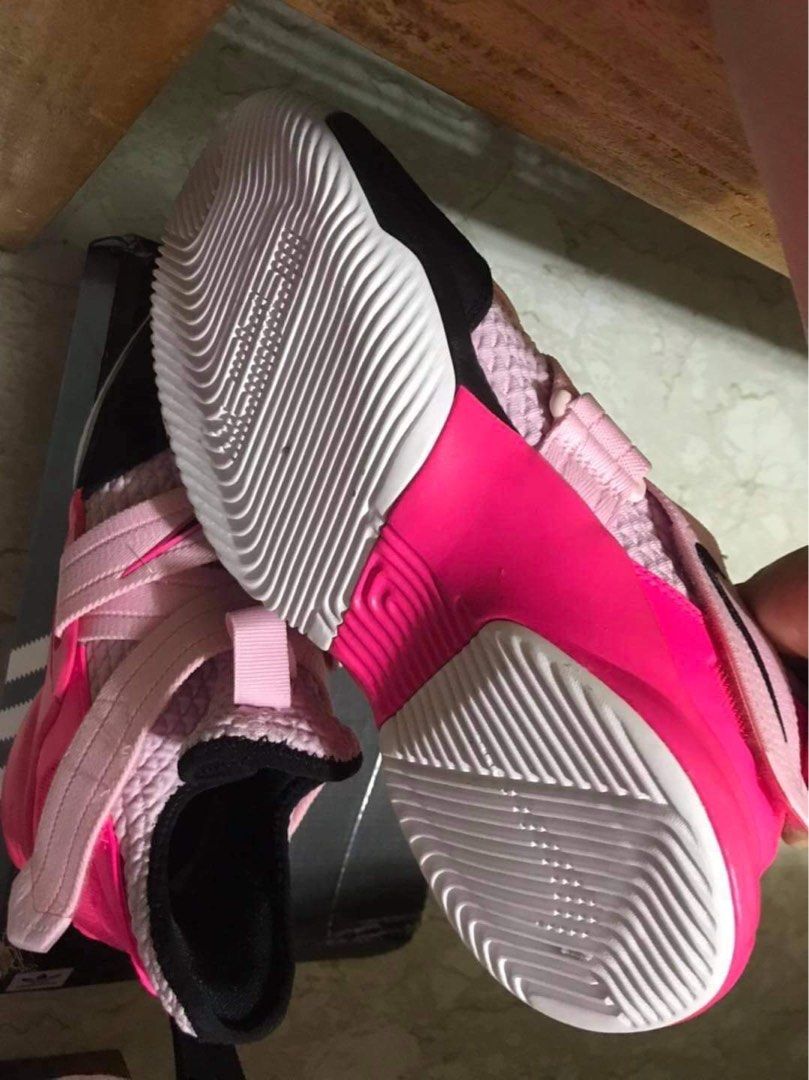 pink lebron soldier 13