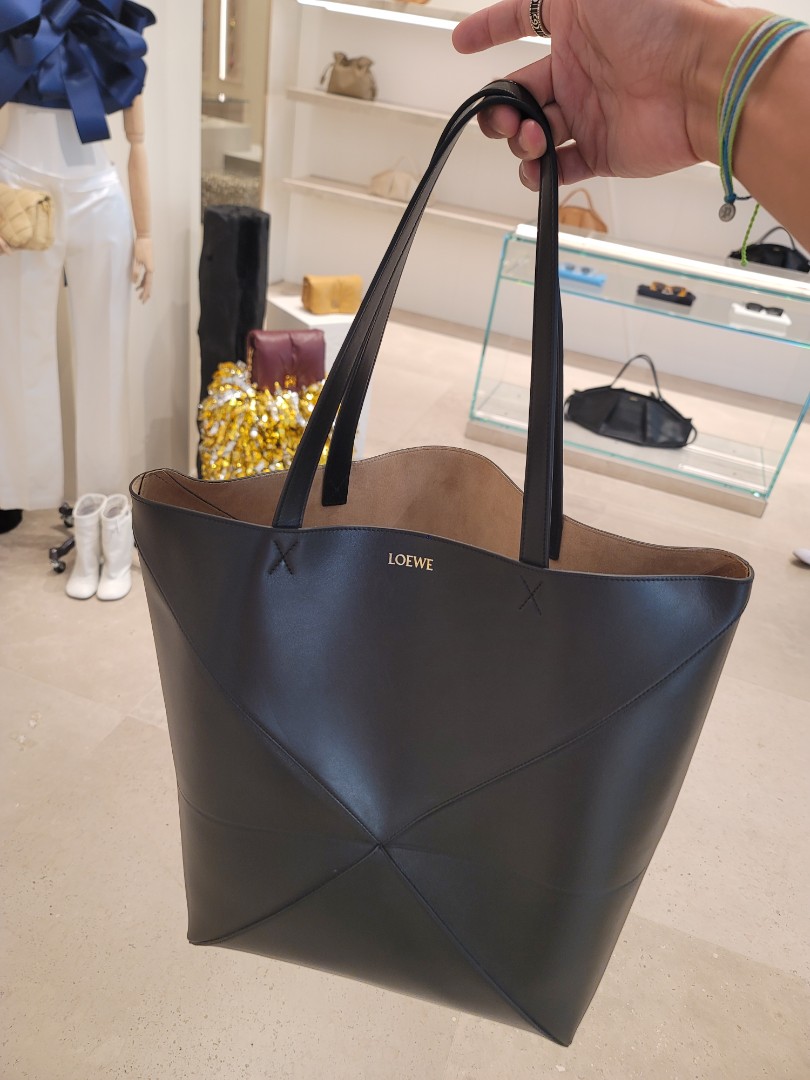 Large Puzzle Fold Tote in shiny calfskin