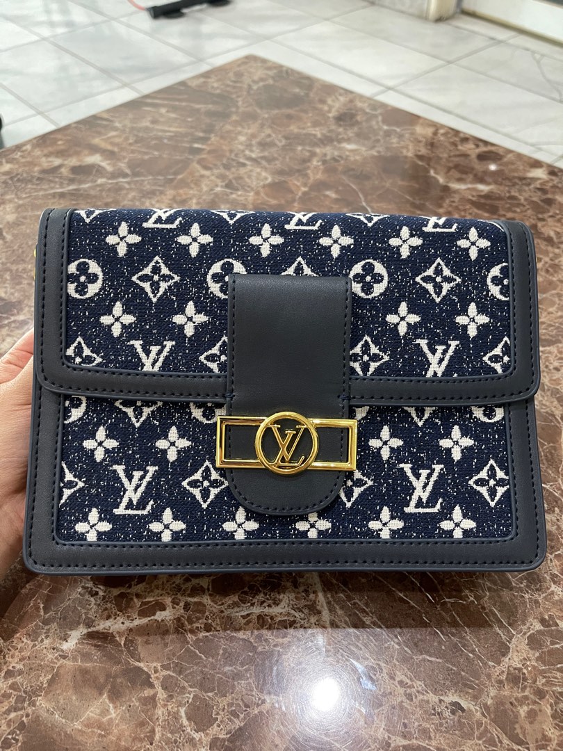 Mulus .authentic dompet wanita .wallet louis vuitton .lv, Fesyen Wanita,  Tas & Dompet di Carousell