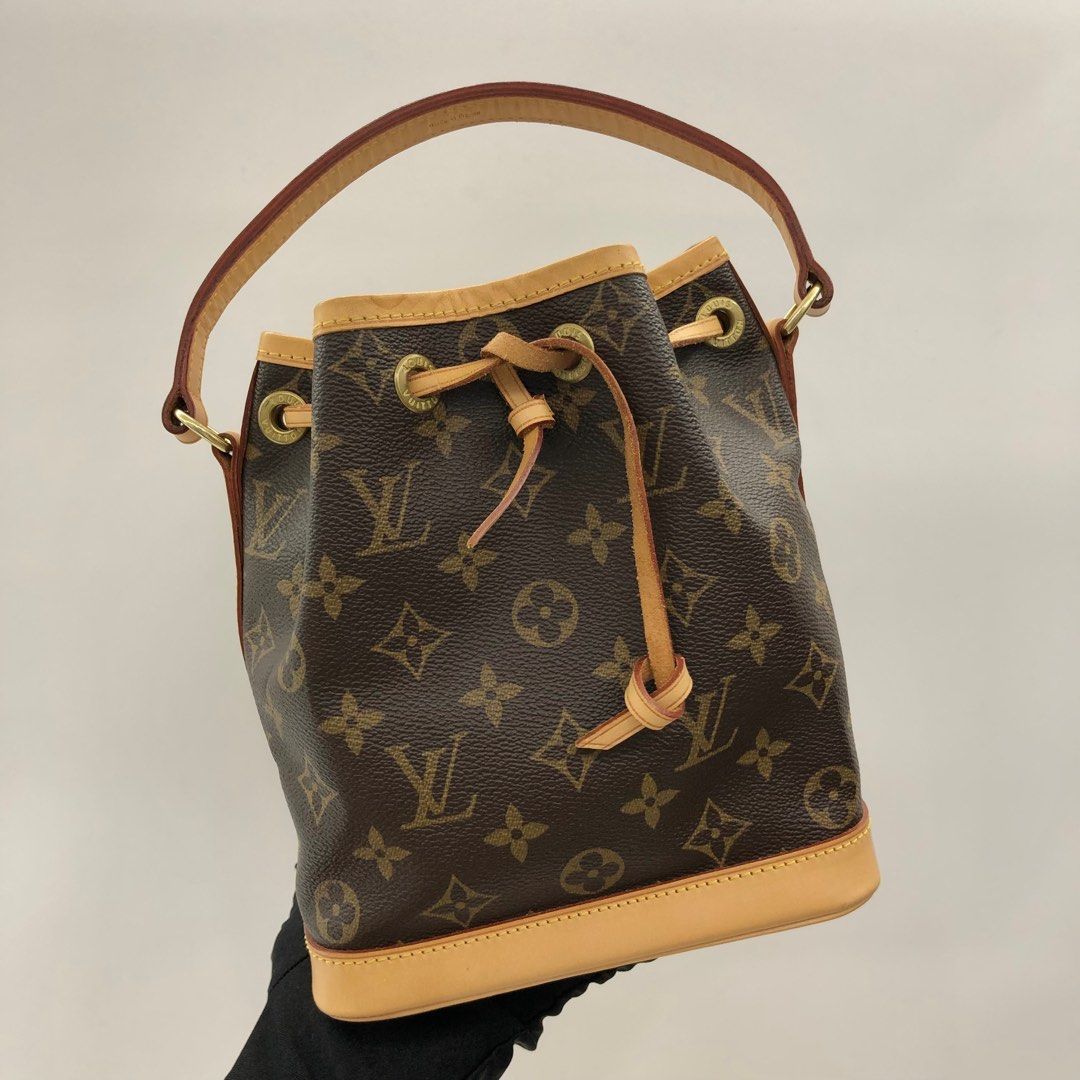LOUIS VUITTON Mini Noe Handbag M42227