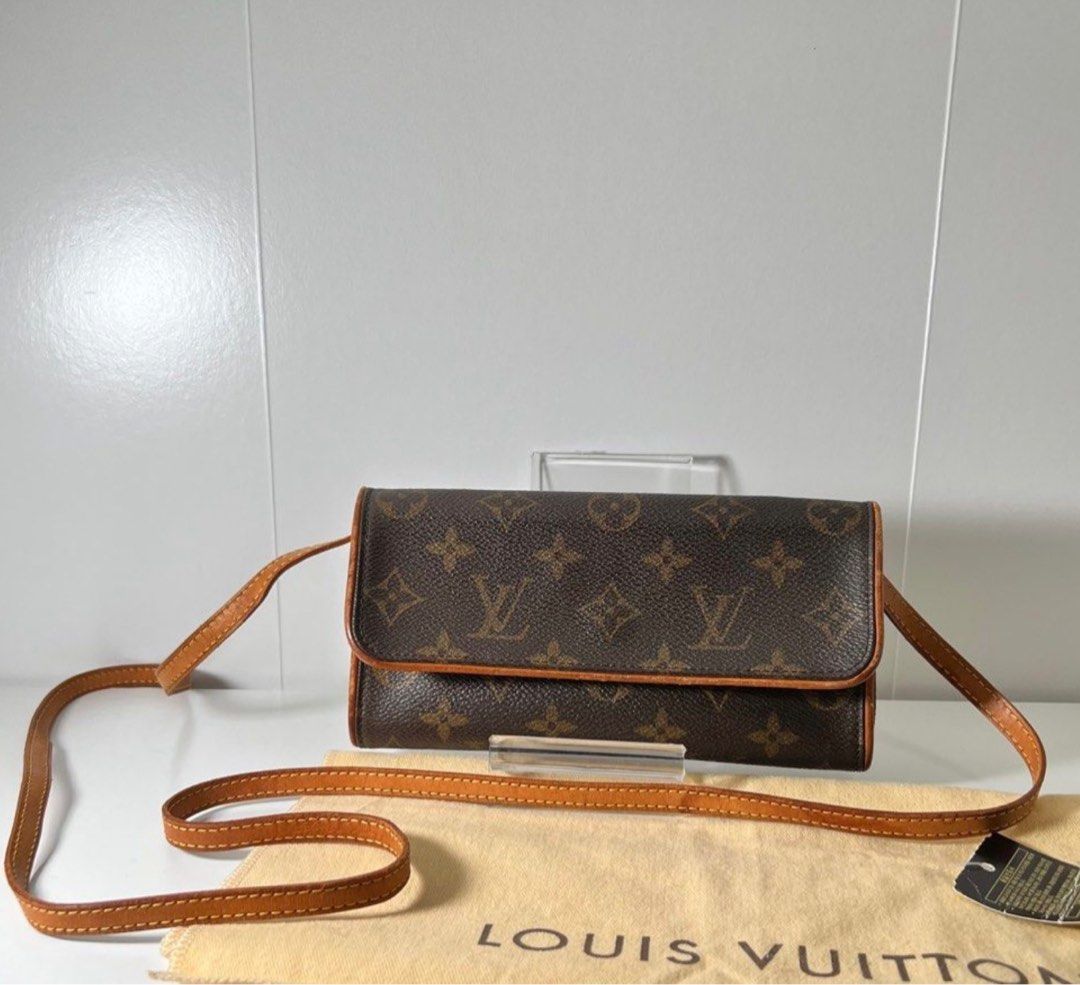 Handbag Leather Louis Vuitton Dark Patina, Luxury, Bags & Wallets on  Carousell