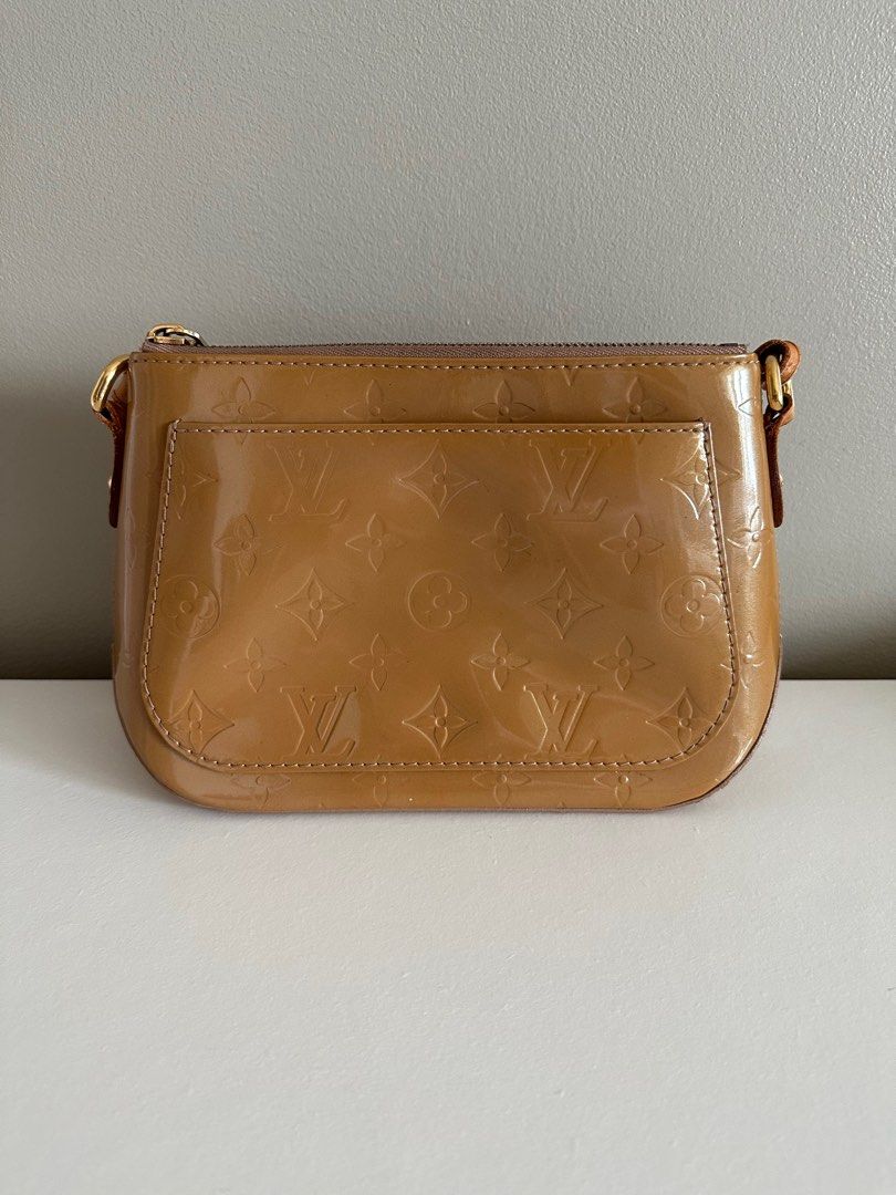 Louis Vuitton Vernis Minna Street Crossbody Bag