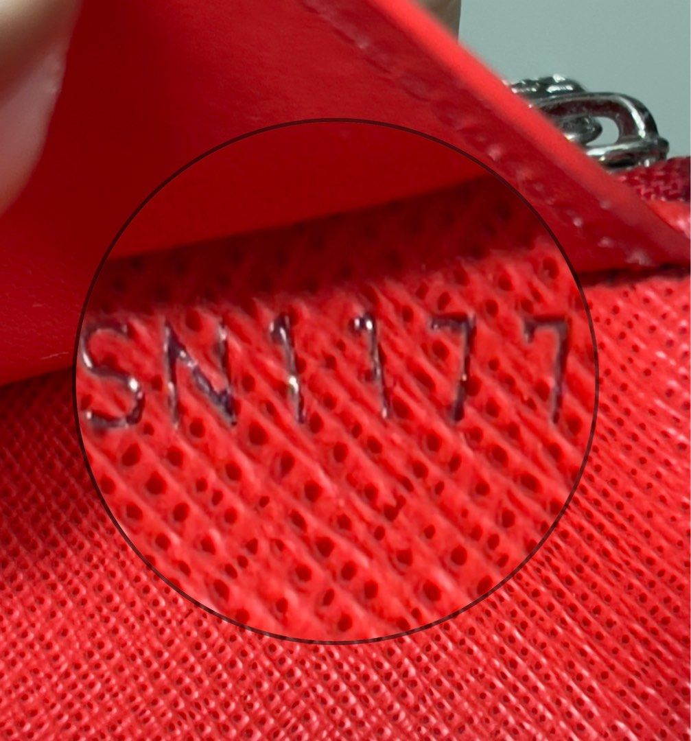 Louis Vuitton, Supreme Chain Wallet Epi Red