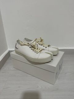Margiela tabi replica store