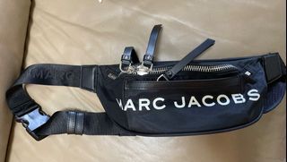 marc jacobs 腰包 只背過一次 正品 原價五千多 特價$2999