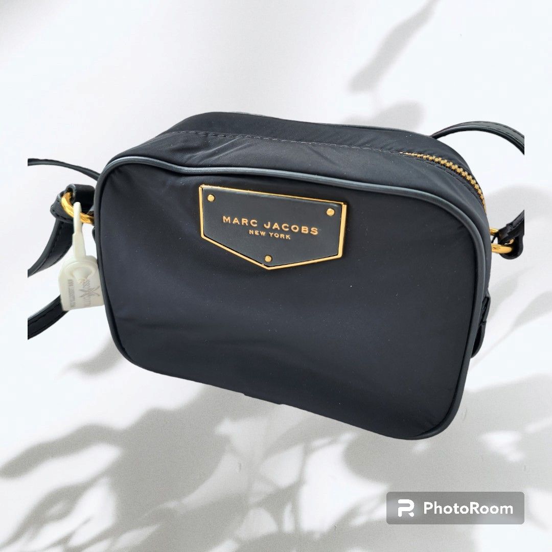 Voyager square crossbody bag best sale