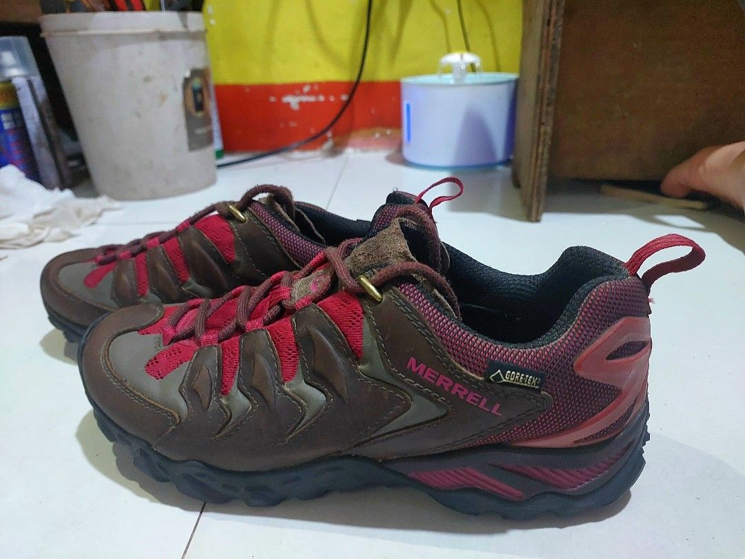 Merrell chameleon shift ventilator hot sale
