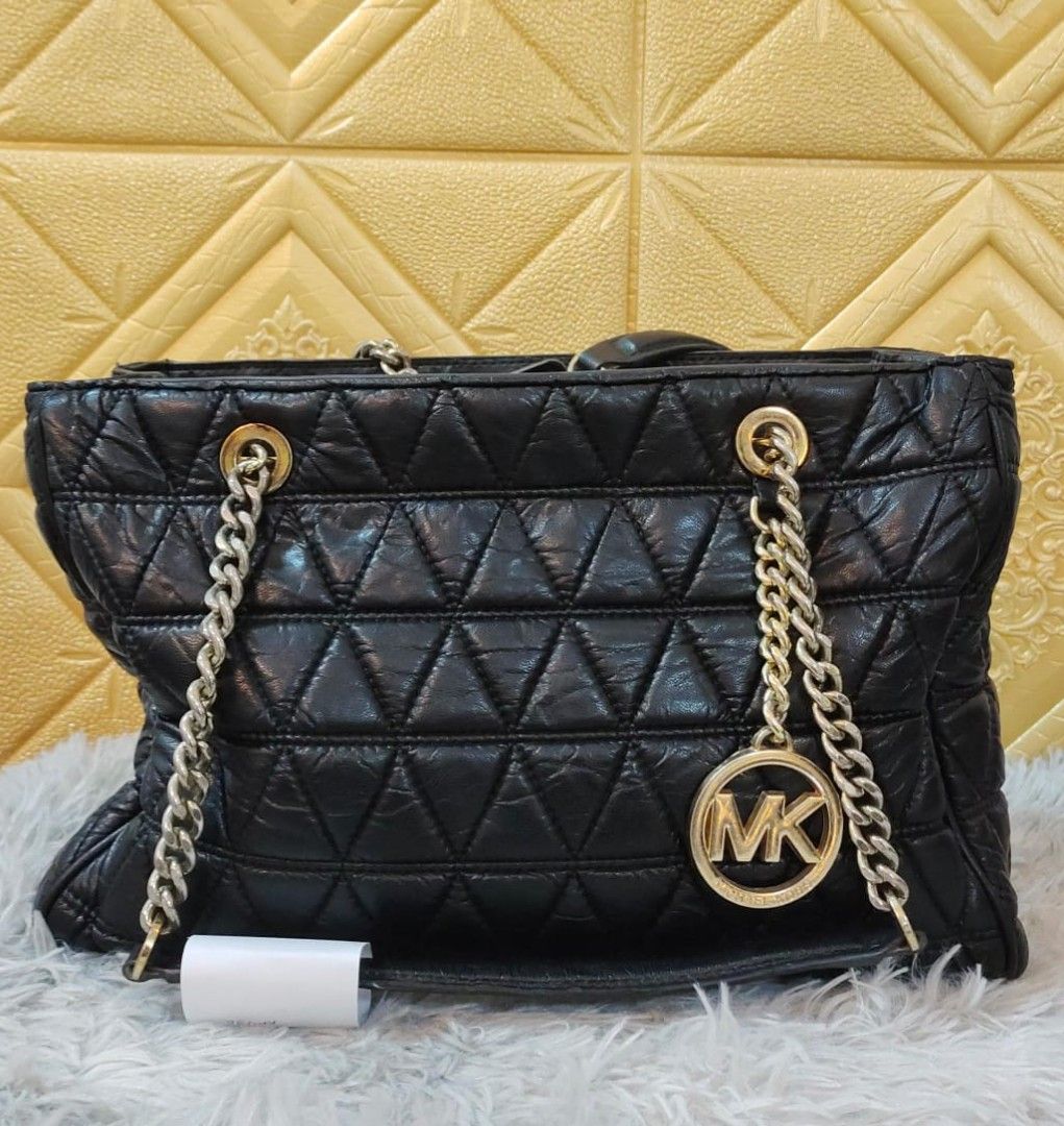 Michael Kors MK Bag Original, Women's Fashion, Bags & Wallets, Shoulder Bags  on Carousell