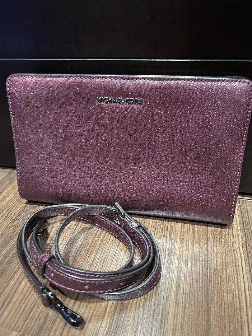 Michael kors top purple clutch