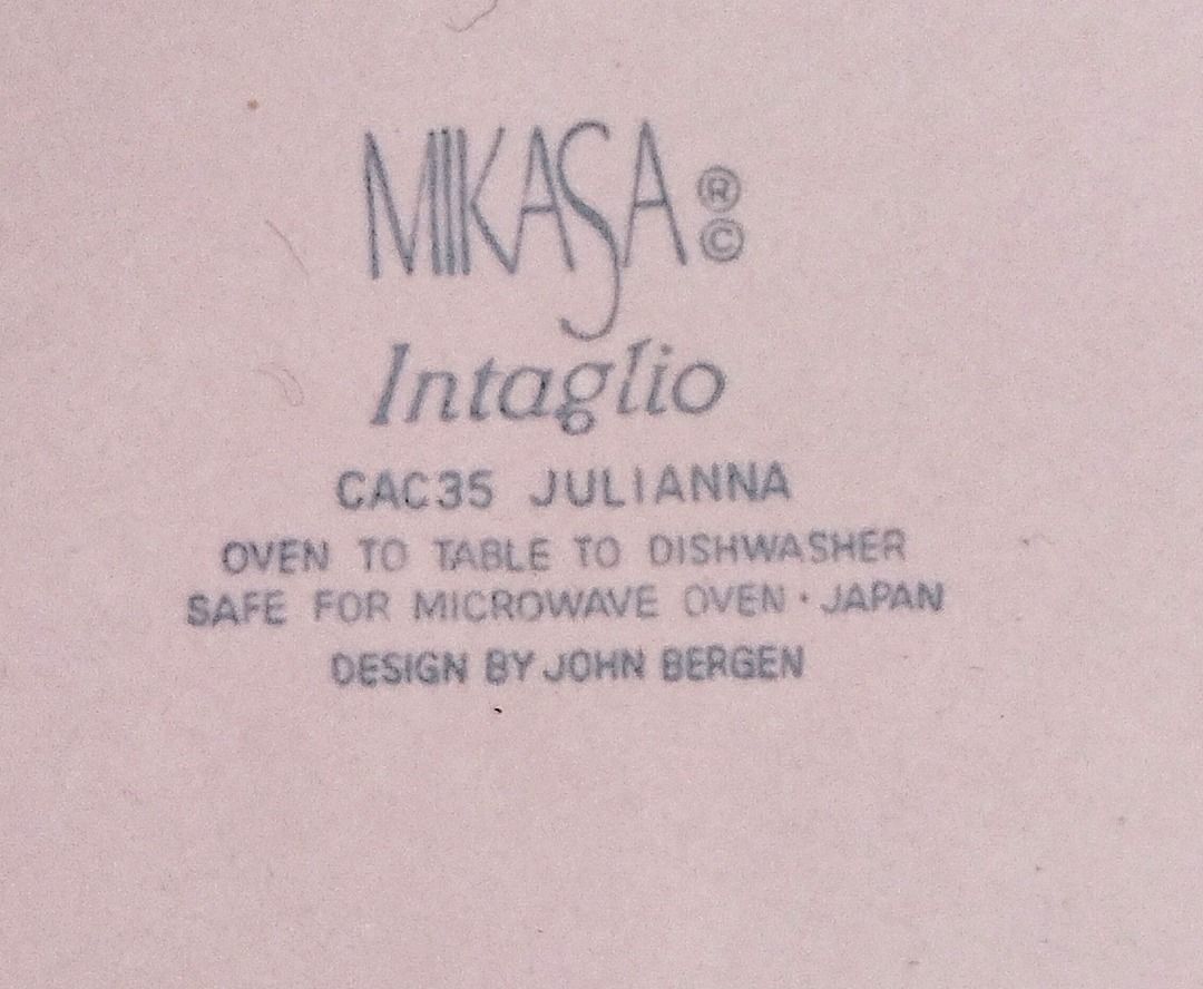 Mikasa intaglio dinner plate (Category: Other Kitchenware & Tableware) located in Mati. Submitted by surkayconsumergoodstraiding (Listing ID 1252260299, Image 3). Description: Mikasa dinner plate .