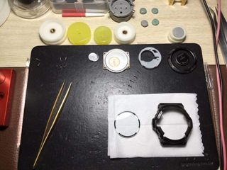 （分類：）位於 。 由 montres_company_since1993 提交（商品編號 1090742588，圖片 1）。簡介： 。