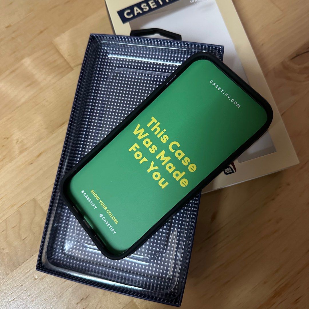NBA x CASETiFY iPhone 14 Pro case, 手提電話, 電話及其他裝置配件 