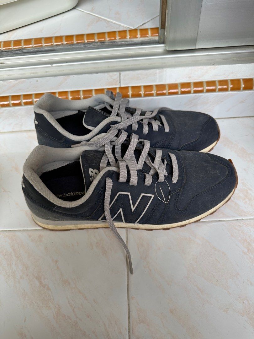 New balance navy blue US10 sneakers, Men's Fashion, Footwear, Sneakers on  Carousell