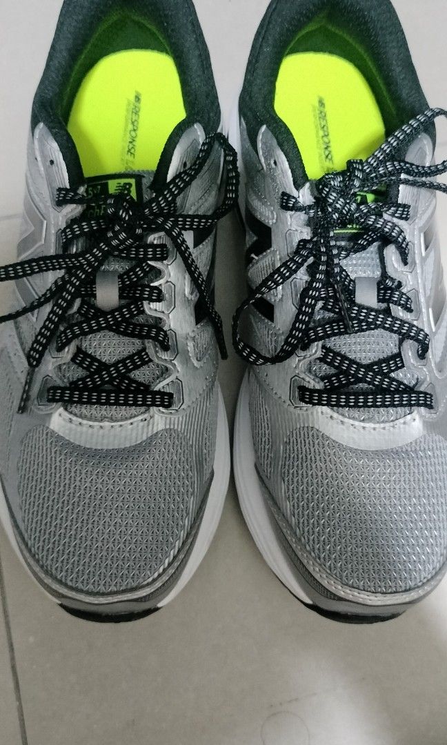 New hotsell balance m560v7