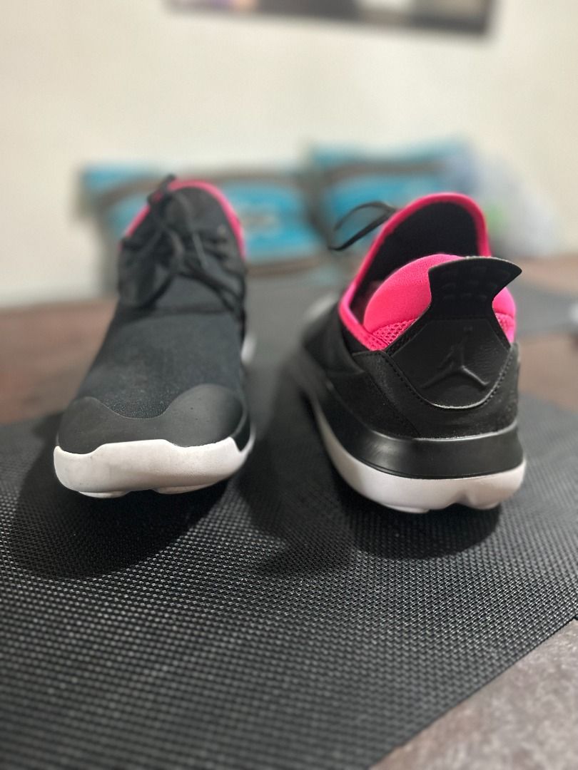 9.5 y in clearance women's