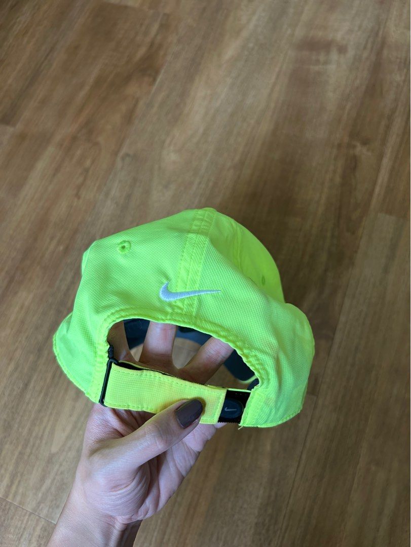 Yellow nike golf hat cheap