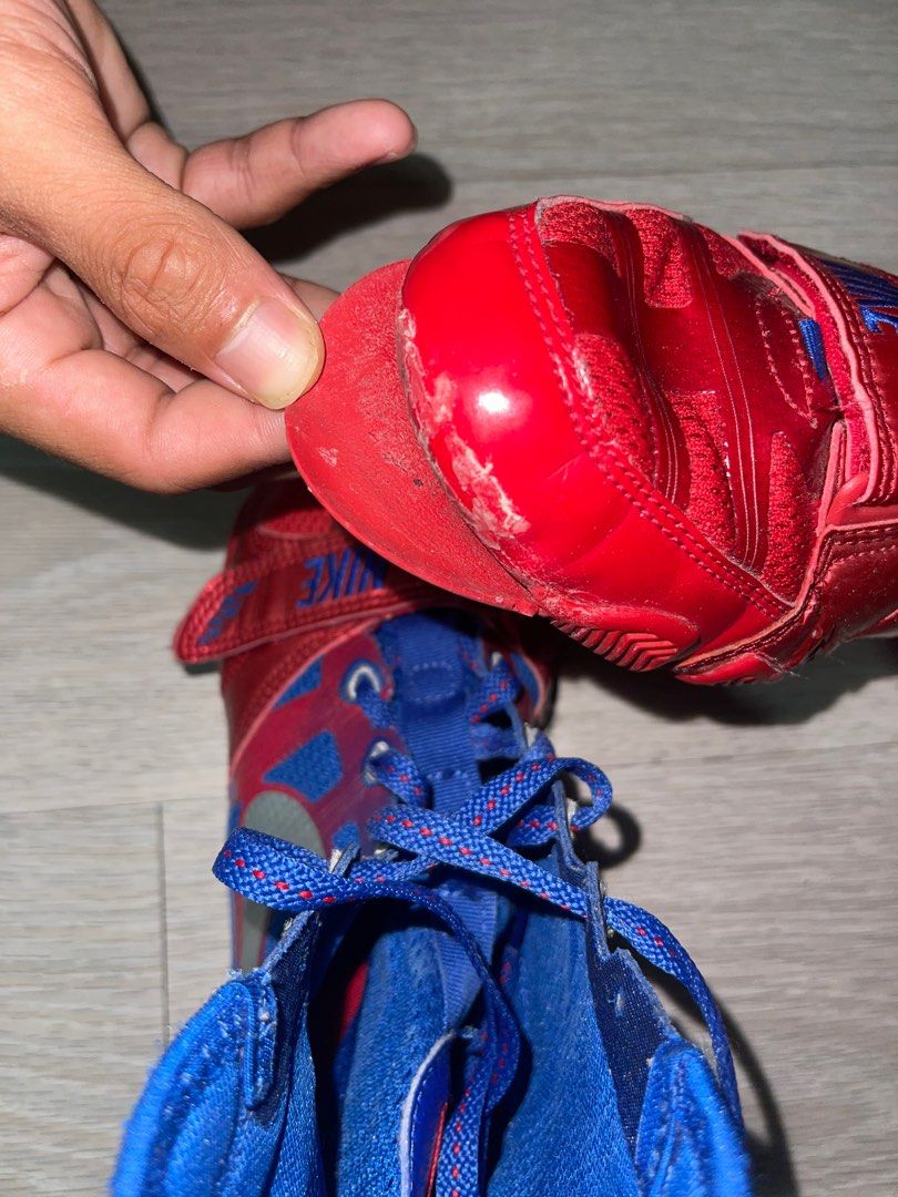 Red nike new arrivals boxing boots