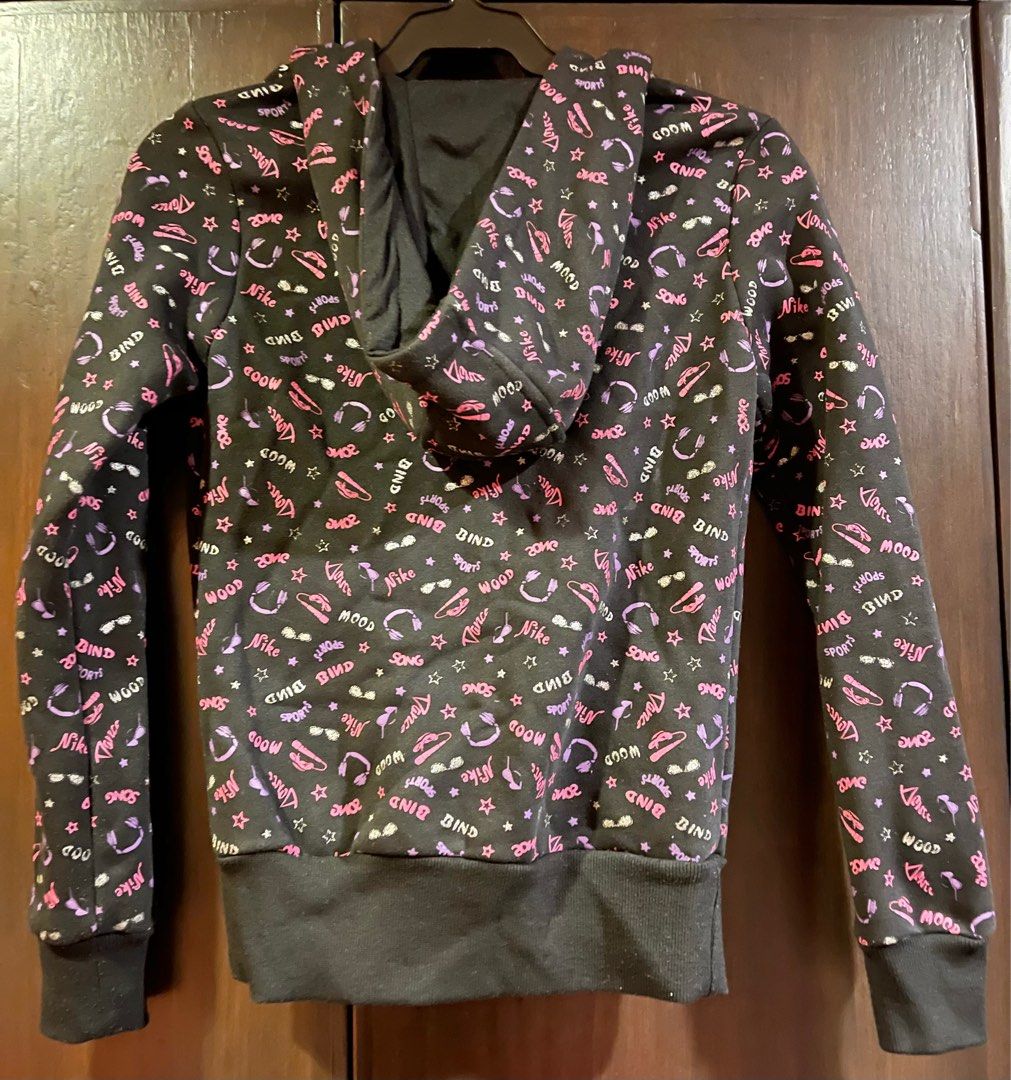 Nike Jacket / Hoodie (Category: Coats, Jackets and Outerwear) located in Quezon City. Submitted by bean05 (Listing ID 1252207634, Image 2). Description: FOR SALE ONLY! Closet finds! Nike Black/Pink Jacket with Hood Size: Cant remember if Womens or Kids but Large (Length from Back - 21inches / Sleeve - 21inches) Condition: USED but in good condition IMO Price: 800 or best offer Location: QC Shipping: Grab/Lalamove/LBC ONLY! @ Buyer’s Risk & Expens