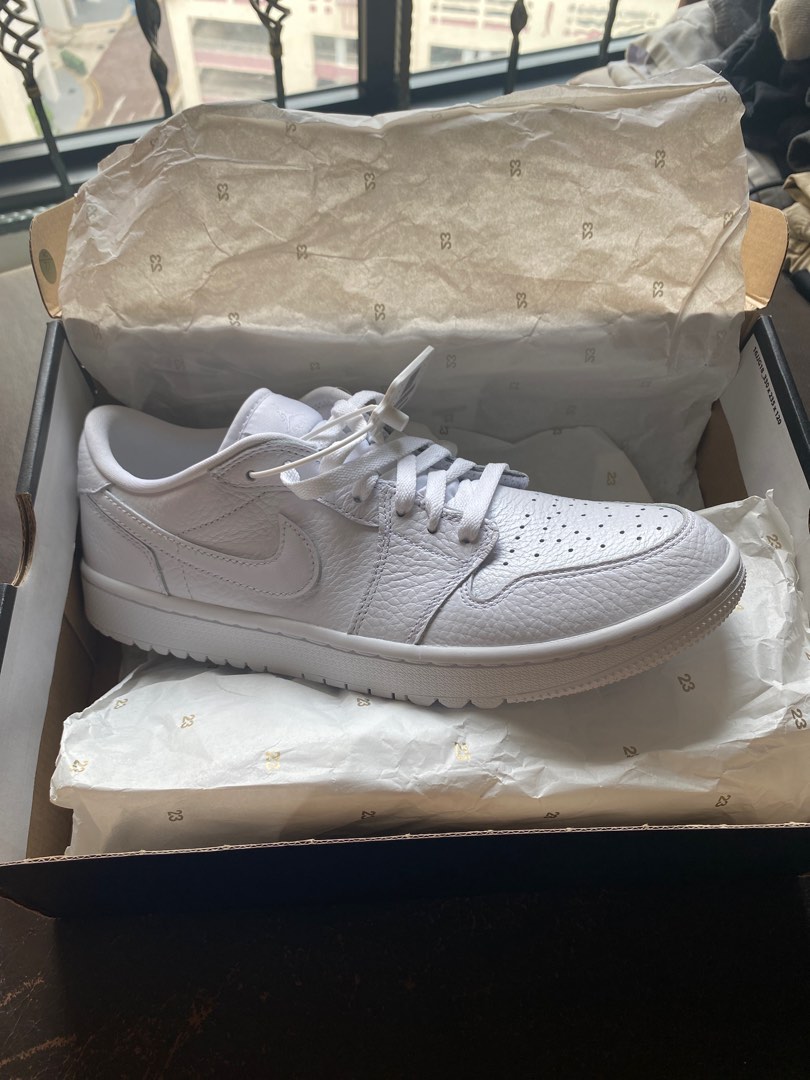Nike air jordan 1 low triple white store