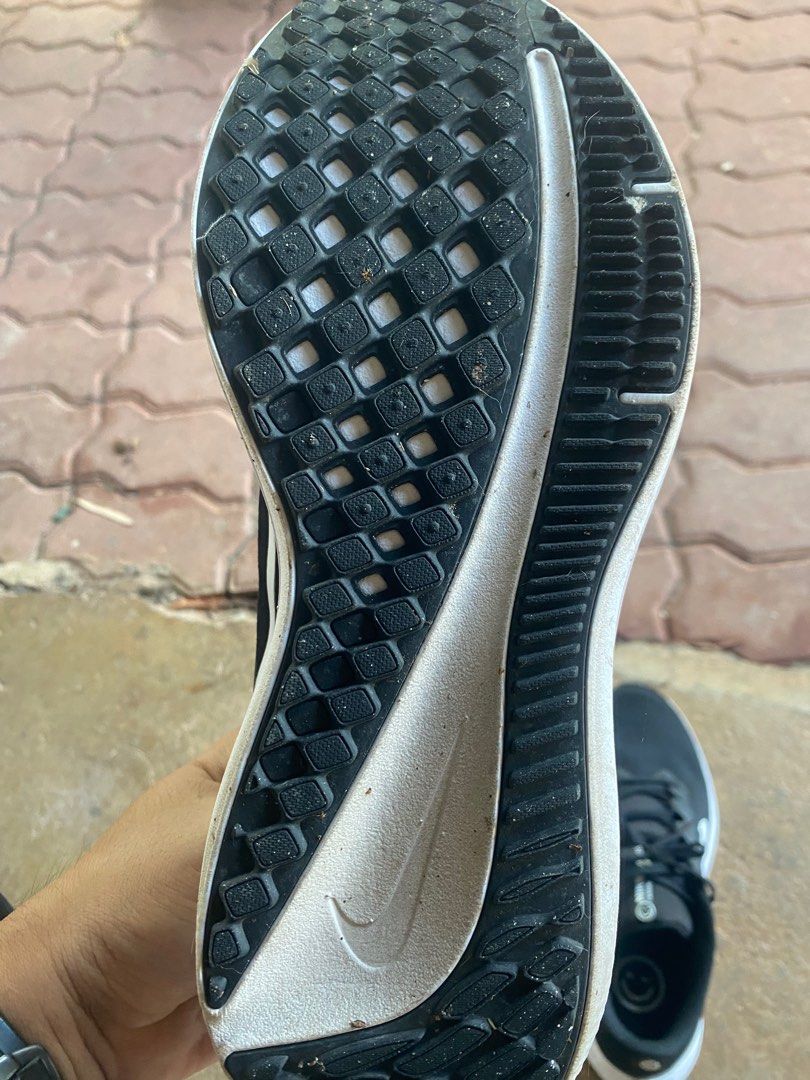 Zalora hotsell authentic nike