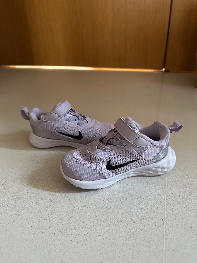 Size 9 nike toddler shoes clearance