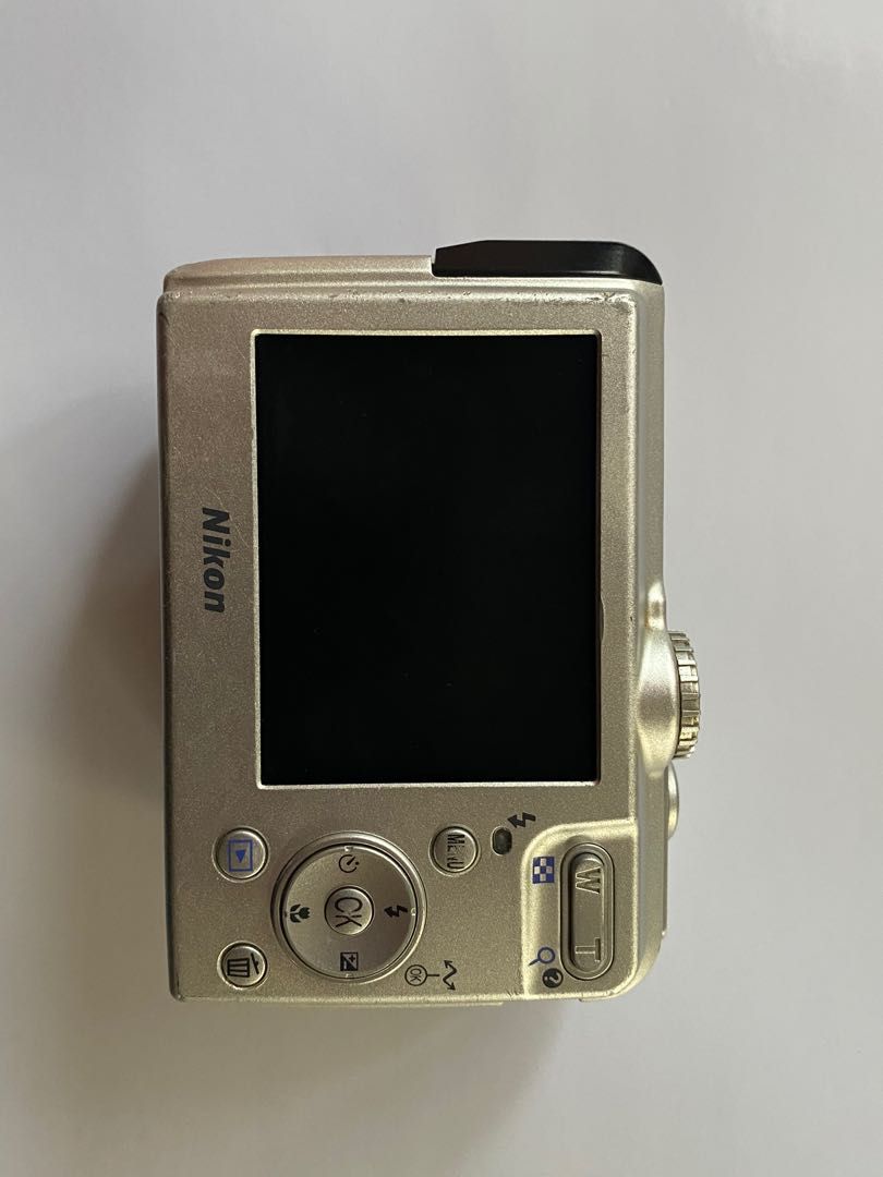Nikon coolpix P2 digicam, Photography, Cameras on Carousell