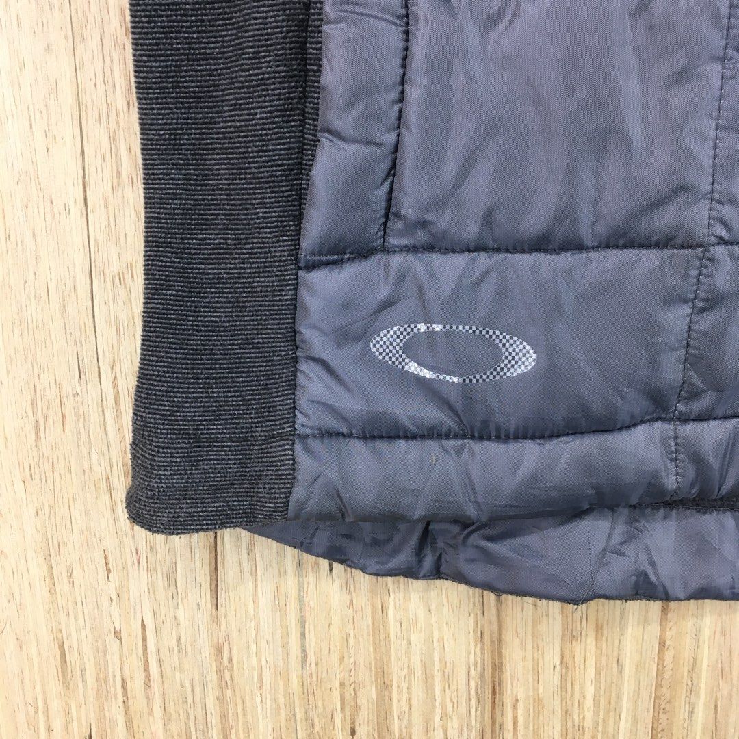 Oakley, Men's Fashion, Coats, Jackets and Outerwear on Carousell