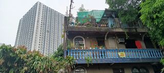 Old House and Lot for sale in Quezon City