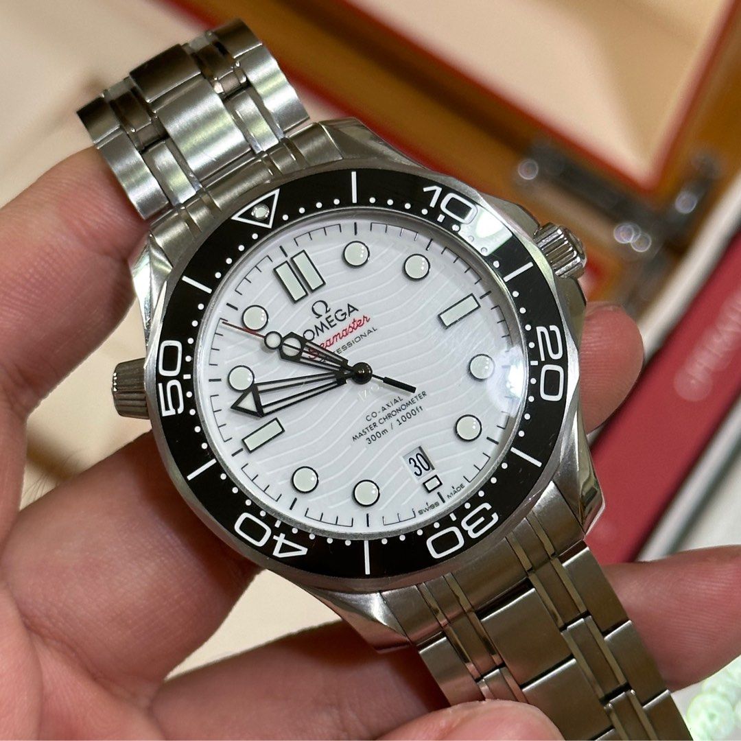 Omega seamaster professional white dial sales