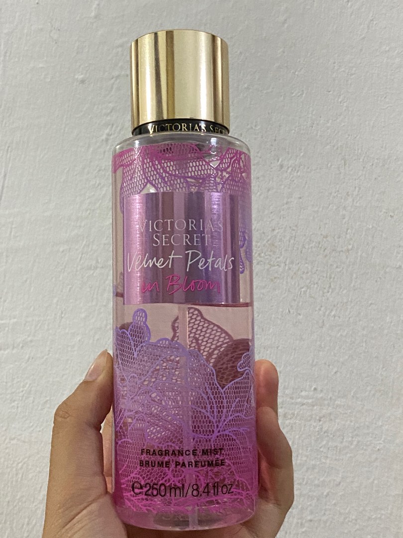 Victoria's Secret Velvet Petals In Bloom Fragrance Mist 250 ml