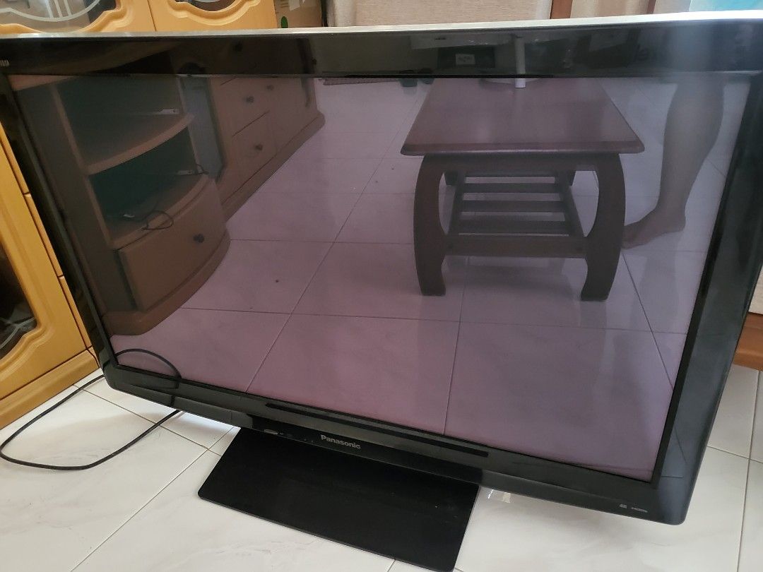Panasonic Plasma TV 42", TV & Home Appliances, TV & Entertainment, TV