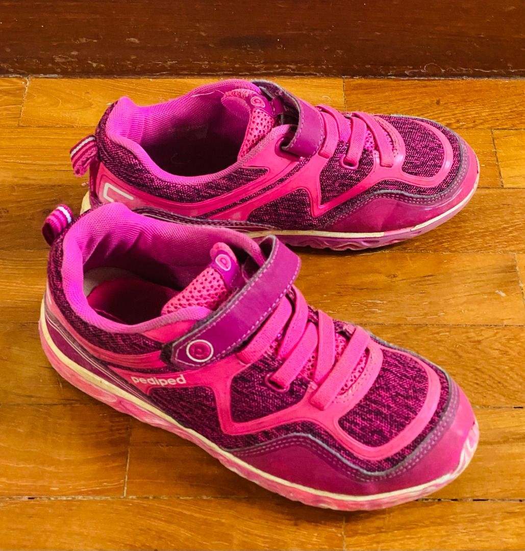 Girls top shoes 218