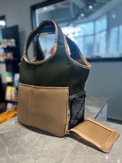 （分類：）位於 。 由 petpacker 提交（商品編號 1252274808，圖片 1）。簡介： 。