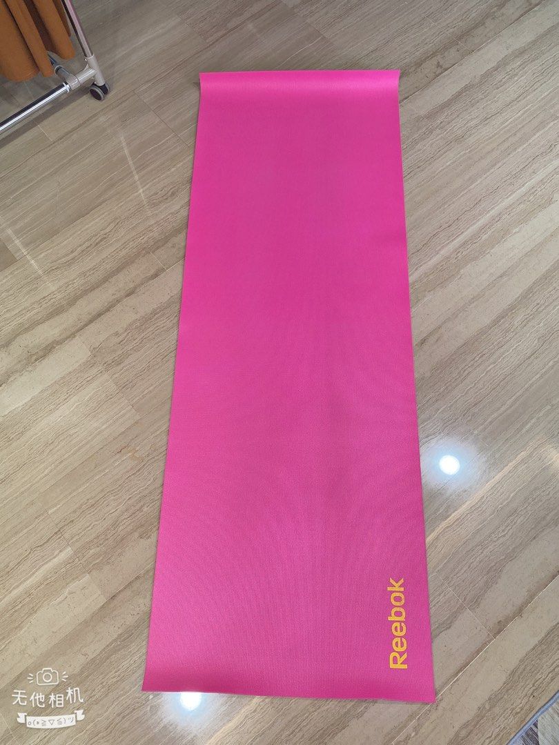 Reebok yoga mat, Sports Equipment, Exercise Fitness, Exercise