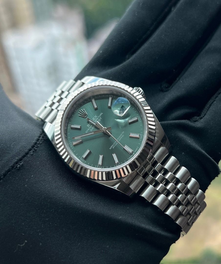 香水 セール ! Rolex Datejust 126334 Blue Jubilee Men's Watch for Sale