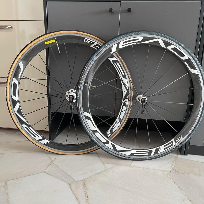 Roval Rapide SL Carbon Wheelset, Sports Equipment, Bicycles