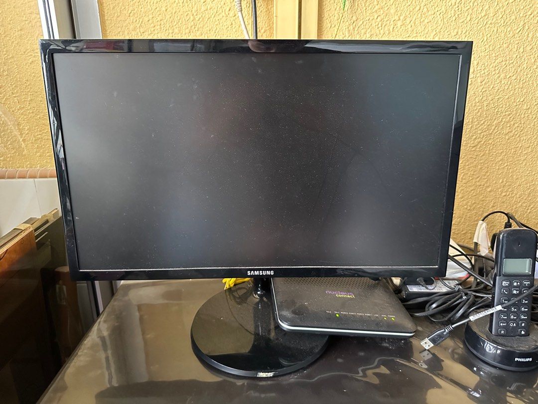 Samsung 21 inch monitor, Computers & Tech, Parts & Accessories, Monitor ...