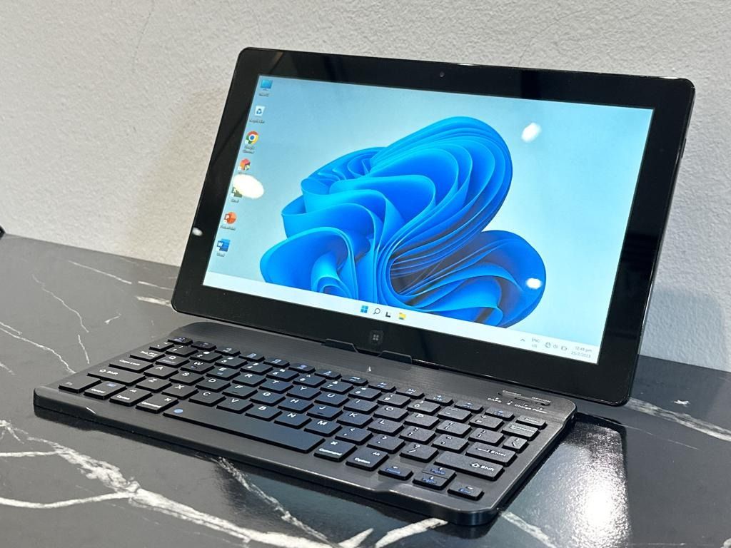 Samsung intel i5 Laptop + Tablet Free Keyboard Touchscreen