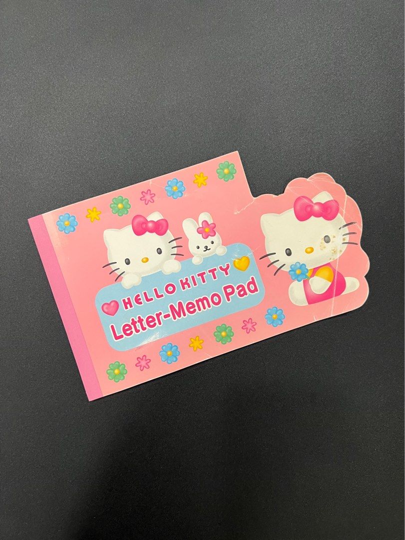 Sanrio Hello Kitty LetterMemo Pad (30 sheets), Hobbies & Toys