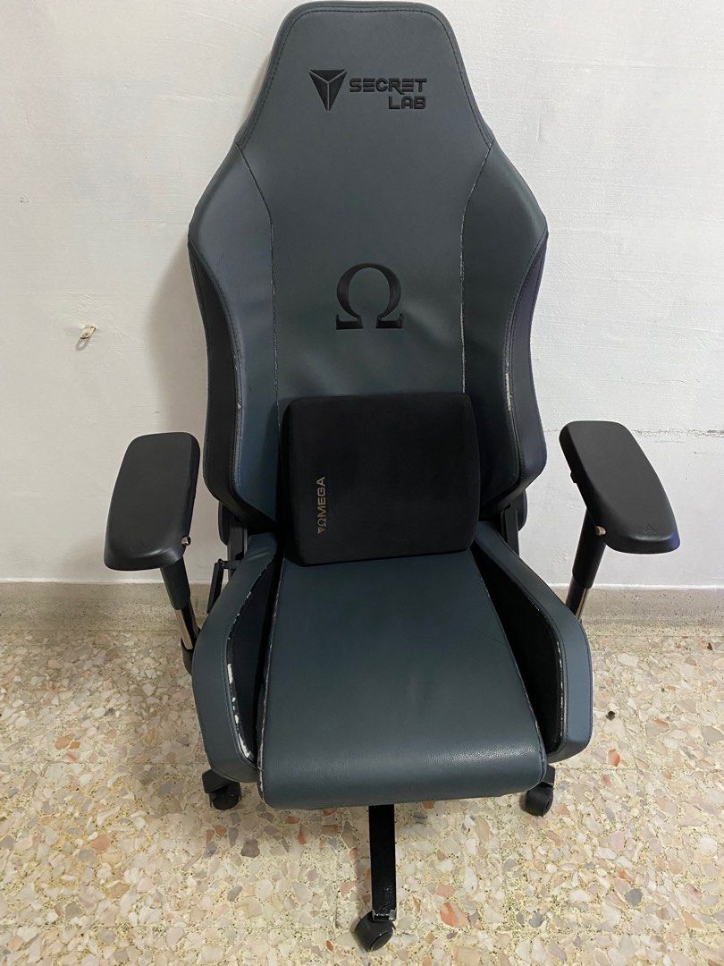 Secret lab omega 2025 armrest