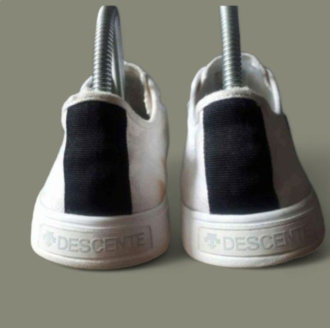 Sepatu Descente on Carousell