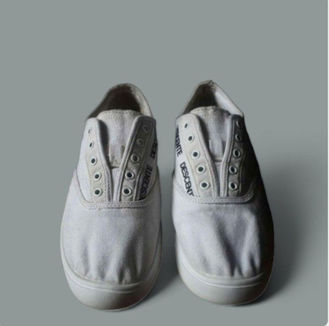 Sepatu Descente on Carousell