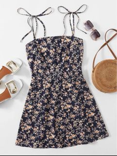 (Category: ) located in . Submitted by declutter.clothes (Listing ID 1252191246, Image 1). Description: .