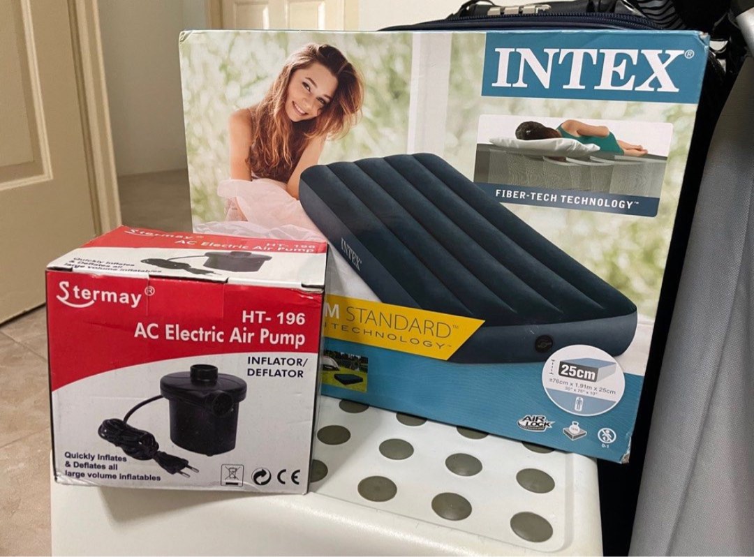 Single inflatable bed / air mattress, Furniture & Home Living, Bedding