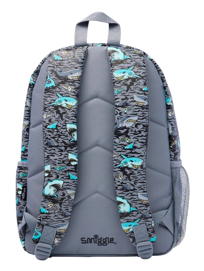 Smiggle shark bag outlet