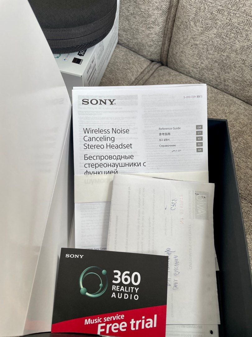Sony XM4 on Carousell