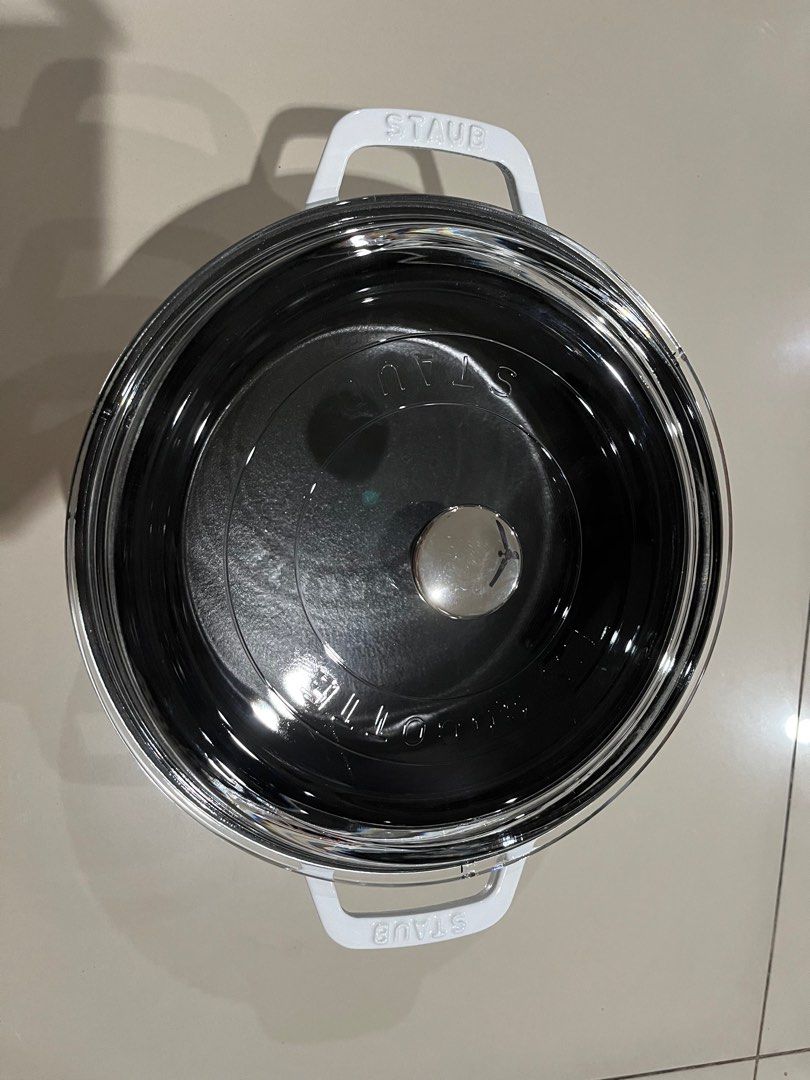 Staub with glass lid (Category: Cookware & Accessories) located in Quezon City. Submitted by tracesy (Listing ID 1252308680, Image 1). Description: .